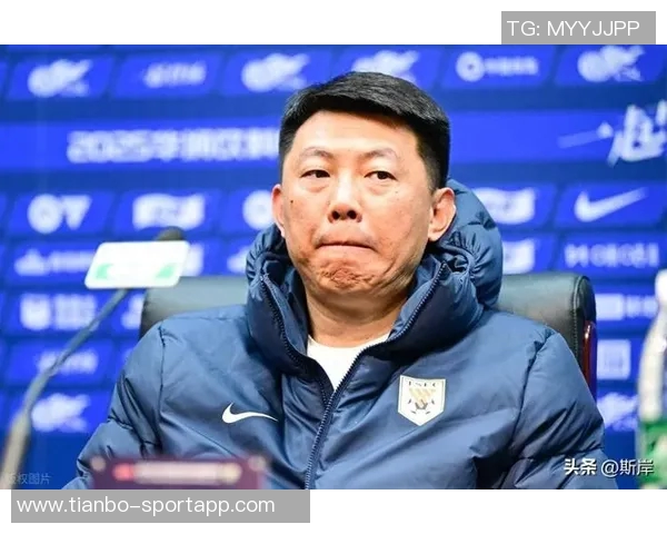 泰山队新任代理主教练确定为助教唐田将与谢文共同出席发布会
