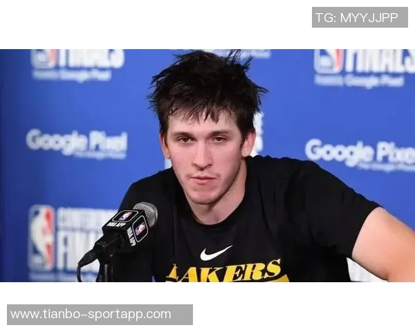 夸梅质疑富保罗言论为何用冠军标准衡量湖人新星里夫斯表现